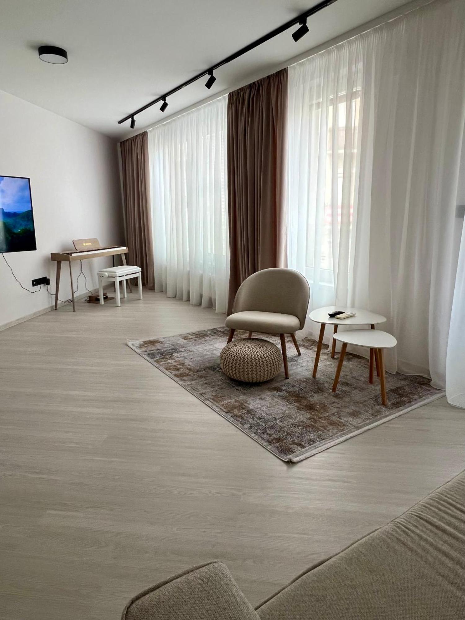 Skau Piano Family & Business Apartment Free Parking Bratislava Exterior foto